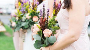 best affordable wedding flowers